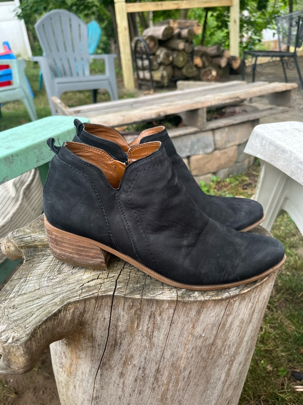 Franco Sarto Laslo Black Suede Bootie Size‎ 7.5